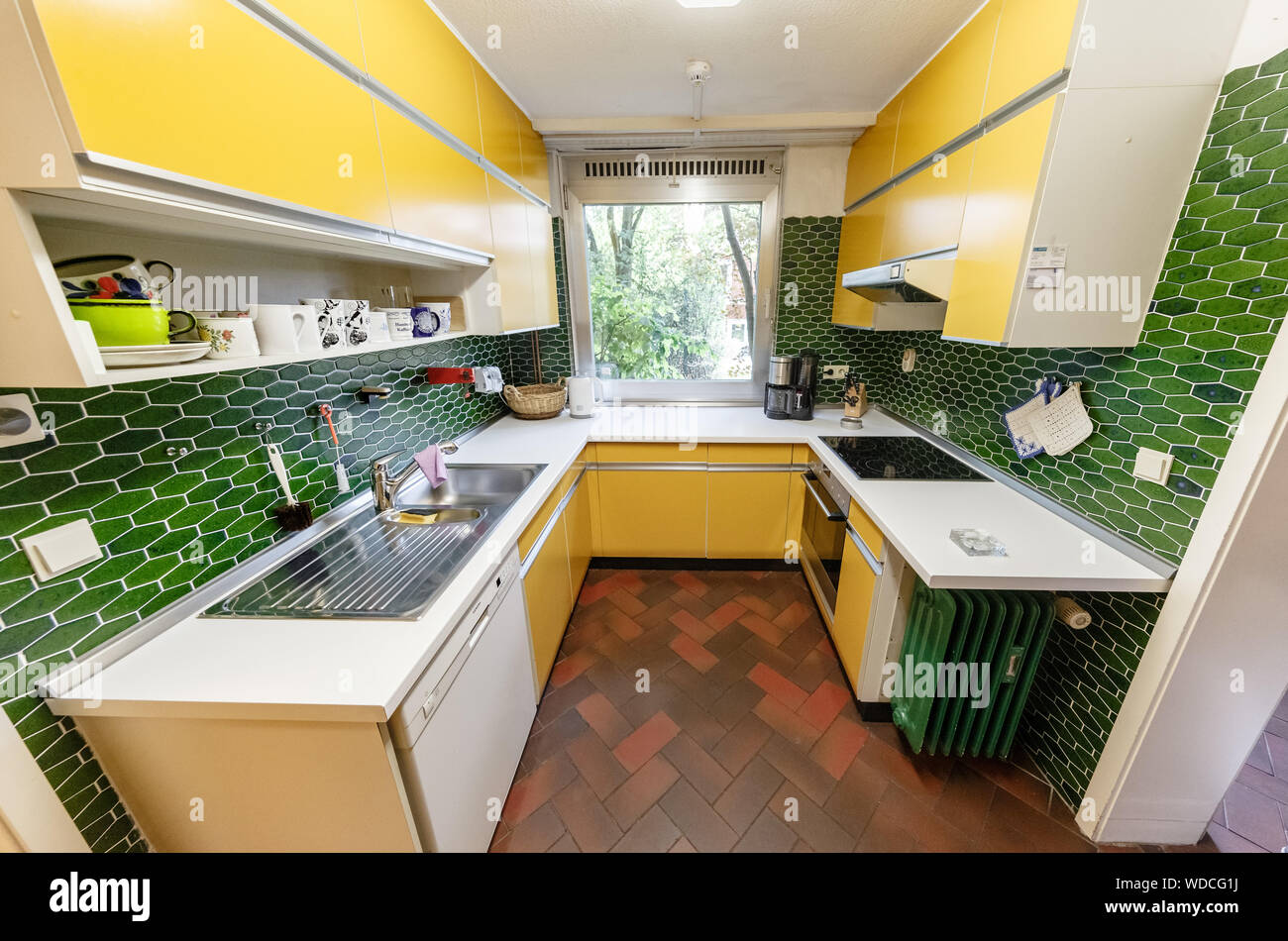 Hamburg, Germany. 27th Aug, 2019. Loki Schmidt's kitchen. The wife of  former Chancellor Helmut Schmidt, who died in 2010, was a conservationist  and honorary citizen of Hamburg. (to dpa "Blick in Loki