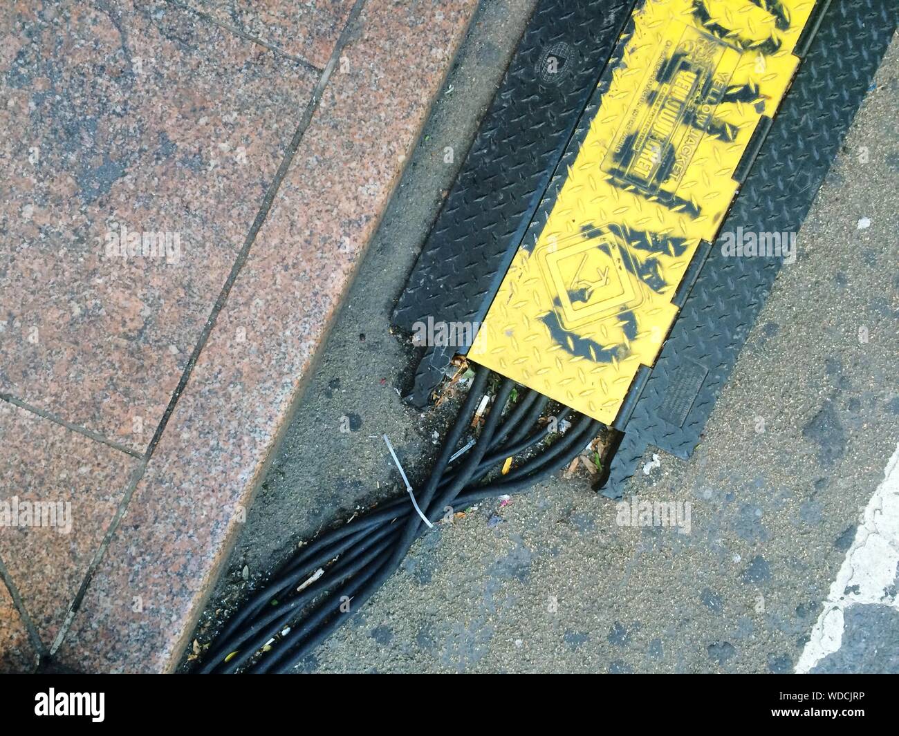 Street wires hires stock photography and images Alamy