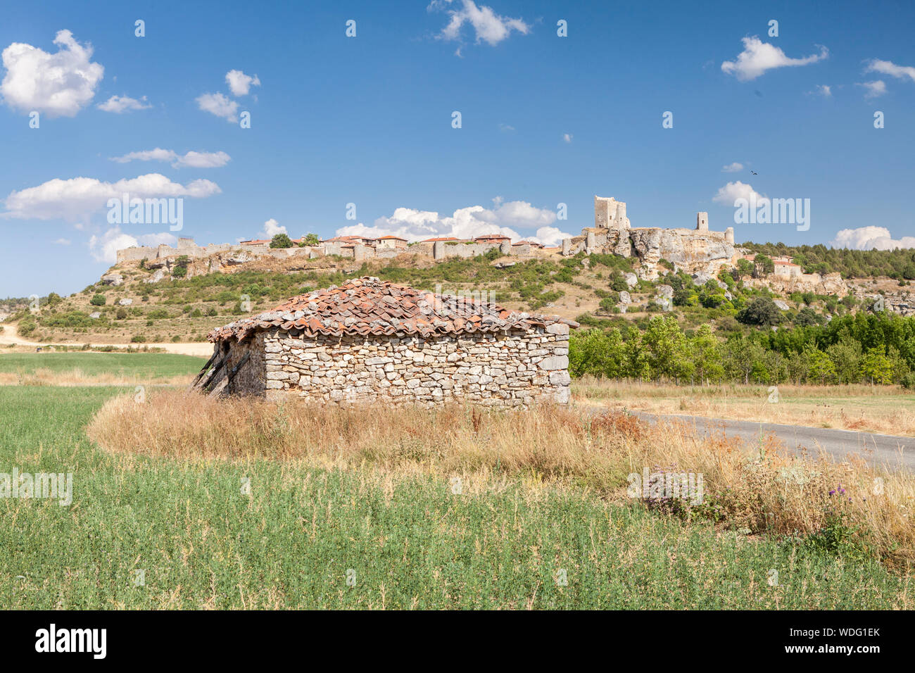 Rural road in soria hi-res stock photography and images - Alamy
