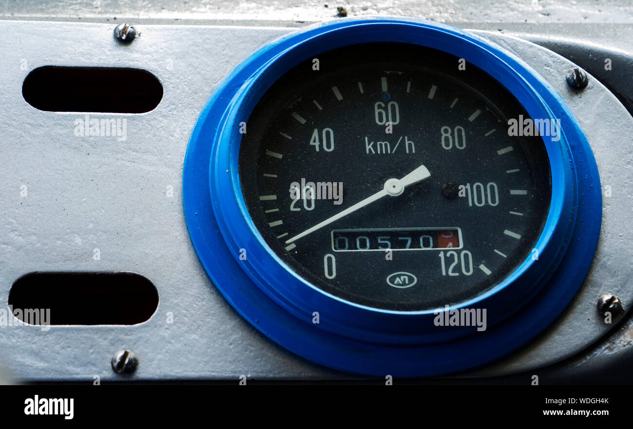 Gray bus hires stock photography and images Alamy