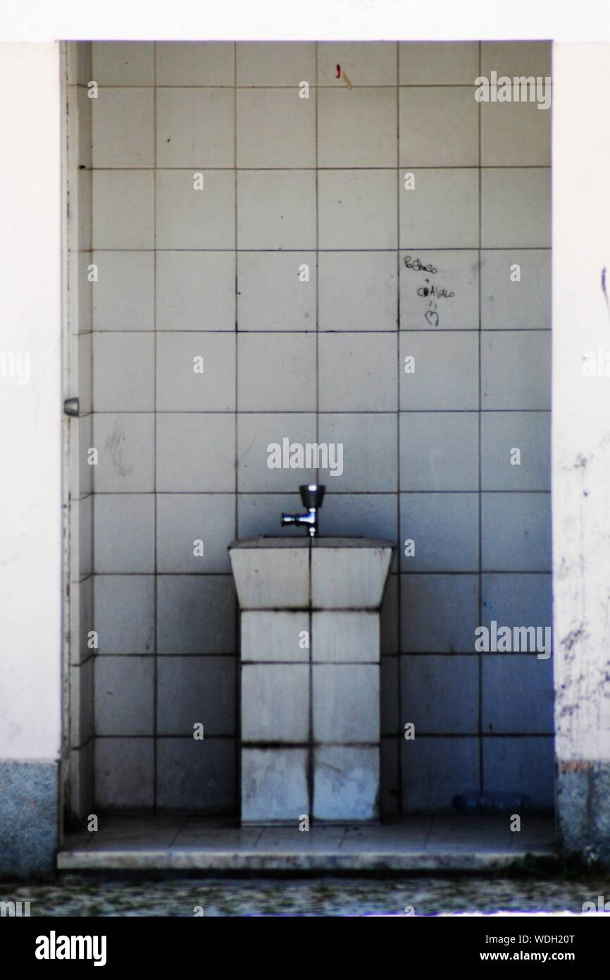 Unhygienic hires stock photography and images Alamy