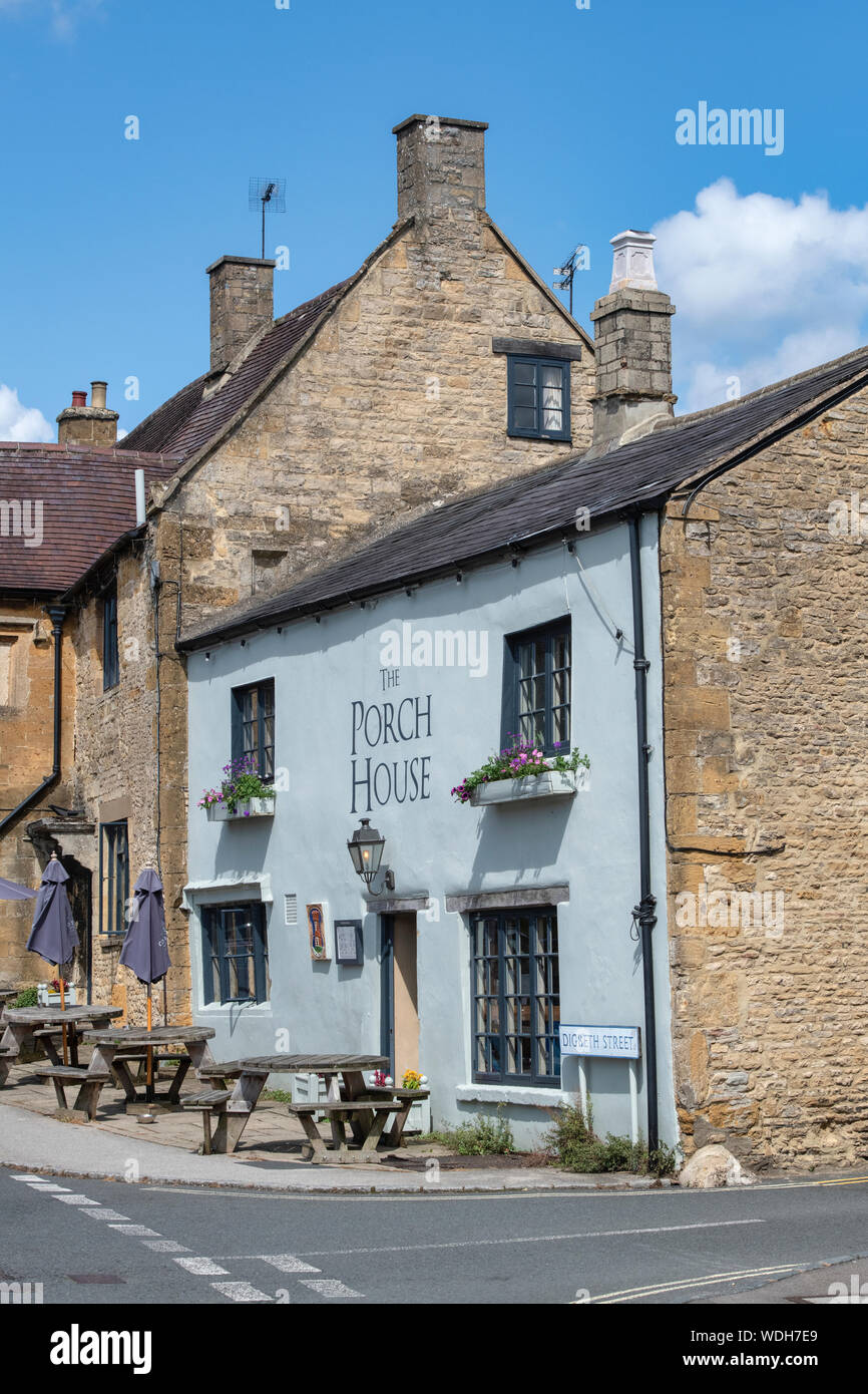 The Porch house Inn, Digbeth Street, Stow on the Wold, Gloucestershire, Cotswolds, England Stock Photo