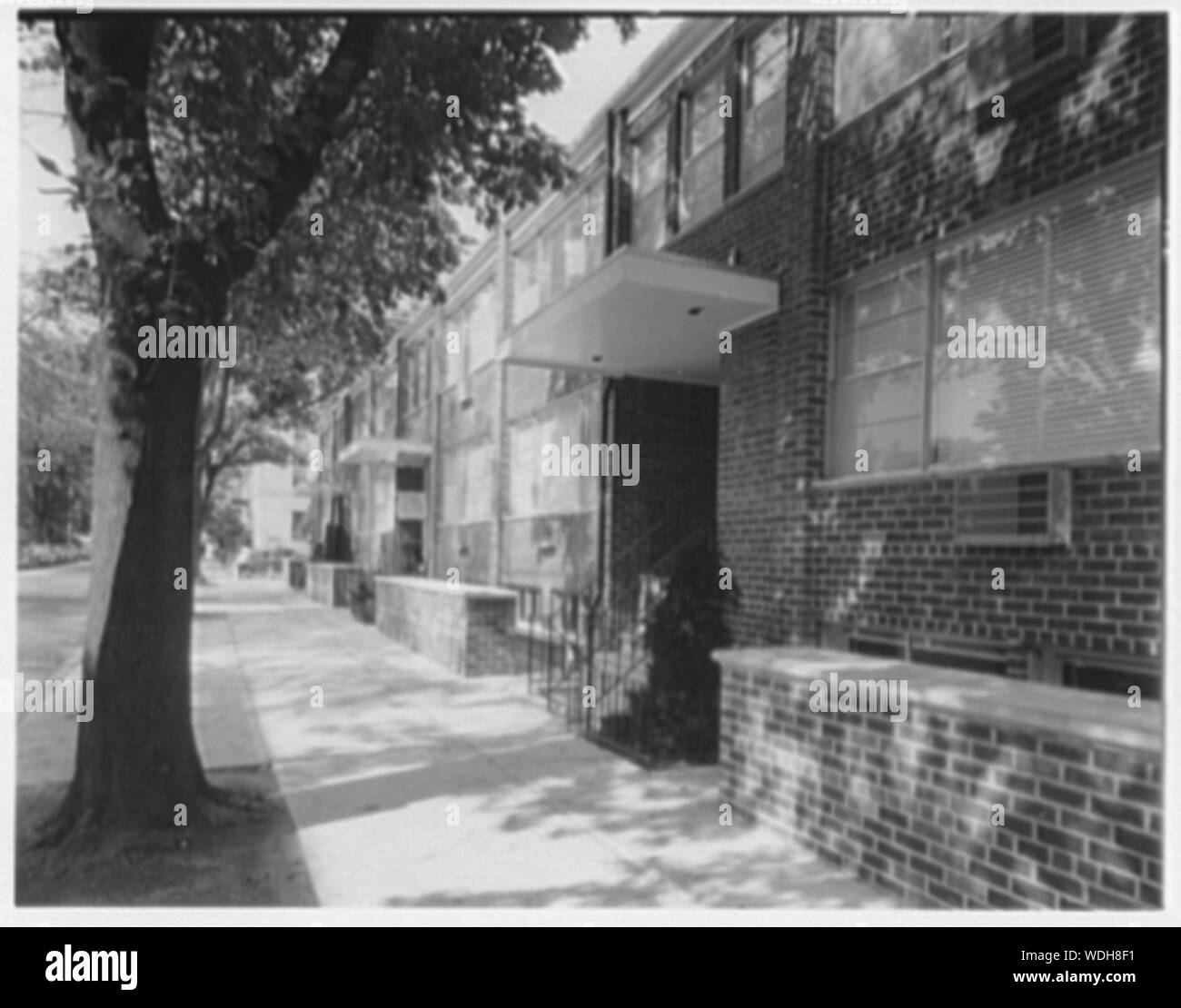 Georgetown Apartments, 169th St., Jamaica. Abstract/medium: Gottscho-Schleisner Collection Stock Photo