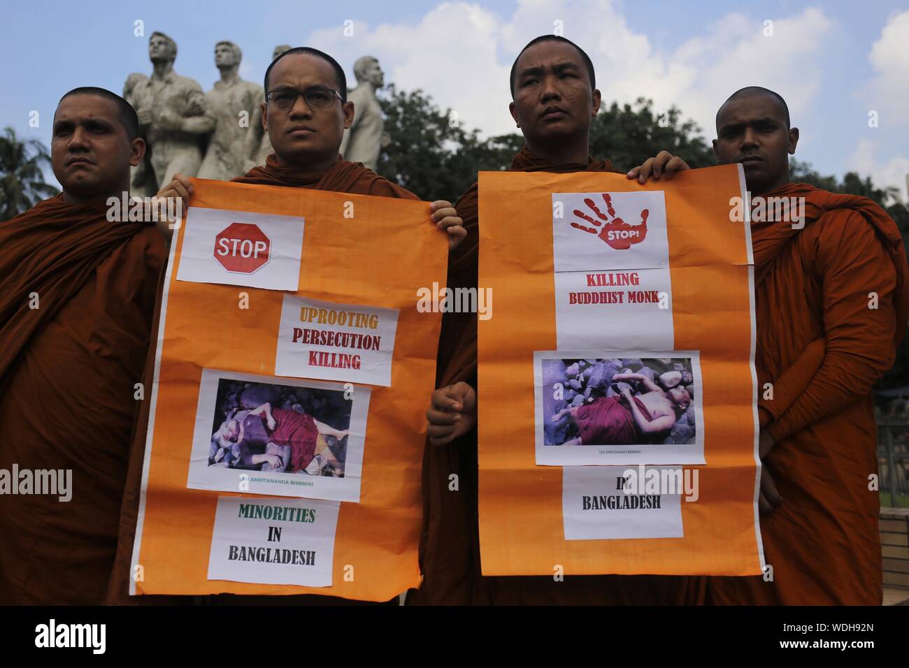 Dhaka, bangladesh. 29th Aug, 2019. Buddhist people protest against the recent killing of a monk and demand for murder trial at Anti-Terrorism Raju Memorial Sculpture near Dhaka University. Credit: MD Mehedi Hasan/ZUMA Wire/Alamy Live News Stock Photo