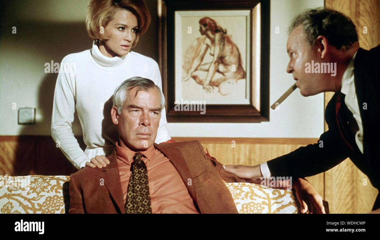 POINT BLANK 1967 MGM film with from left: Angie Dickinson, Lee Marvin, Carroll O'Connor Stock Photo