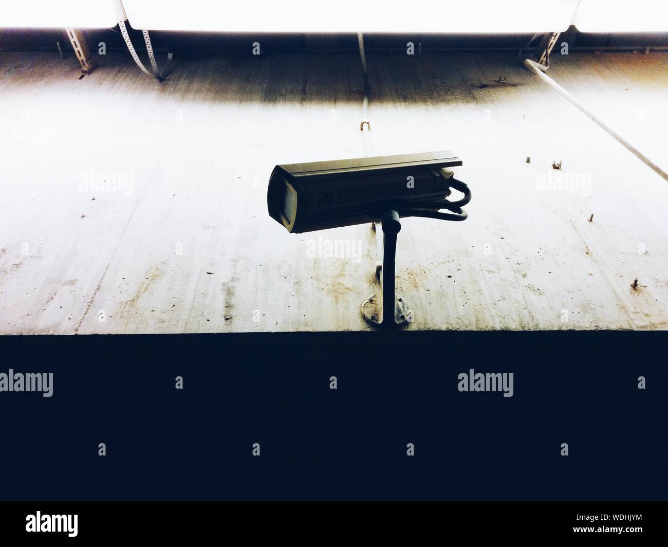 Wall mounted security camera hires stock photography and images Alamy