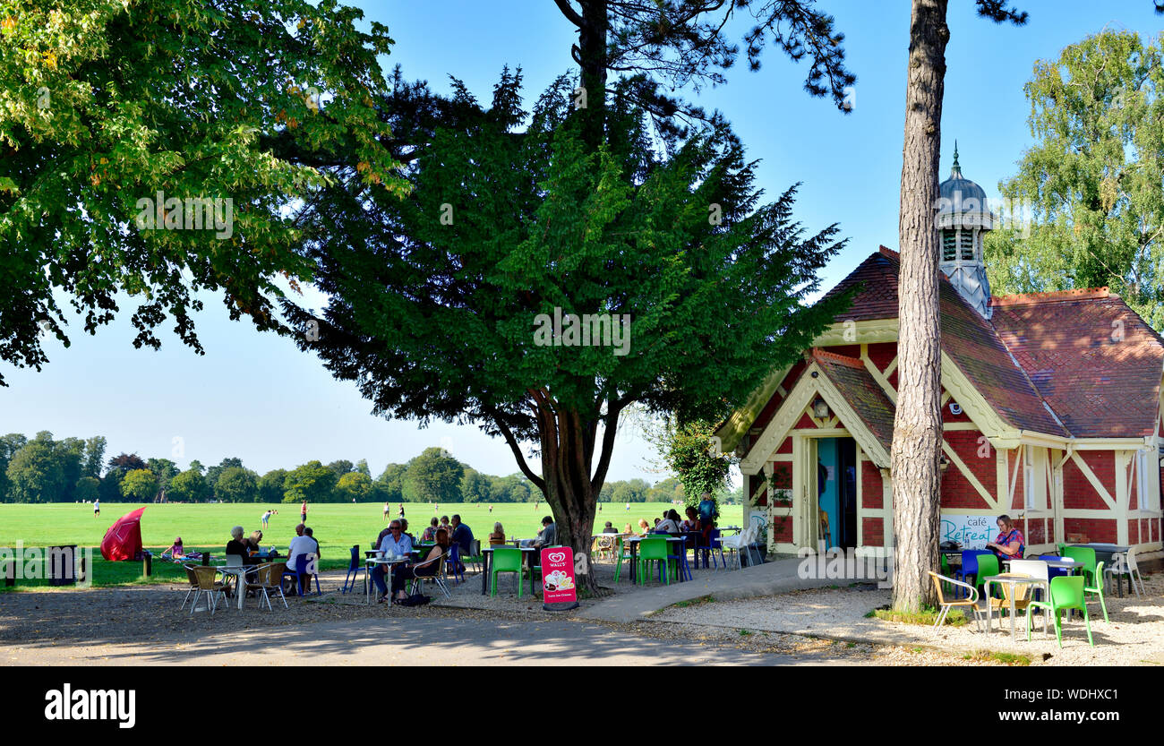 Outdoor seating at Bristol Café Retreat restaurant on Durdham Downs, UK Stock Photo