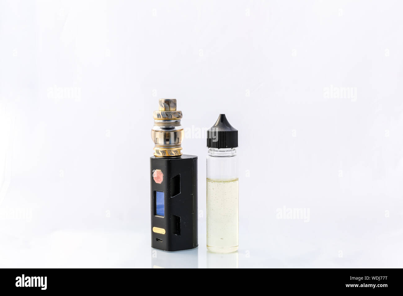 Electric cigarette hi-res stock photography and images - Alamy