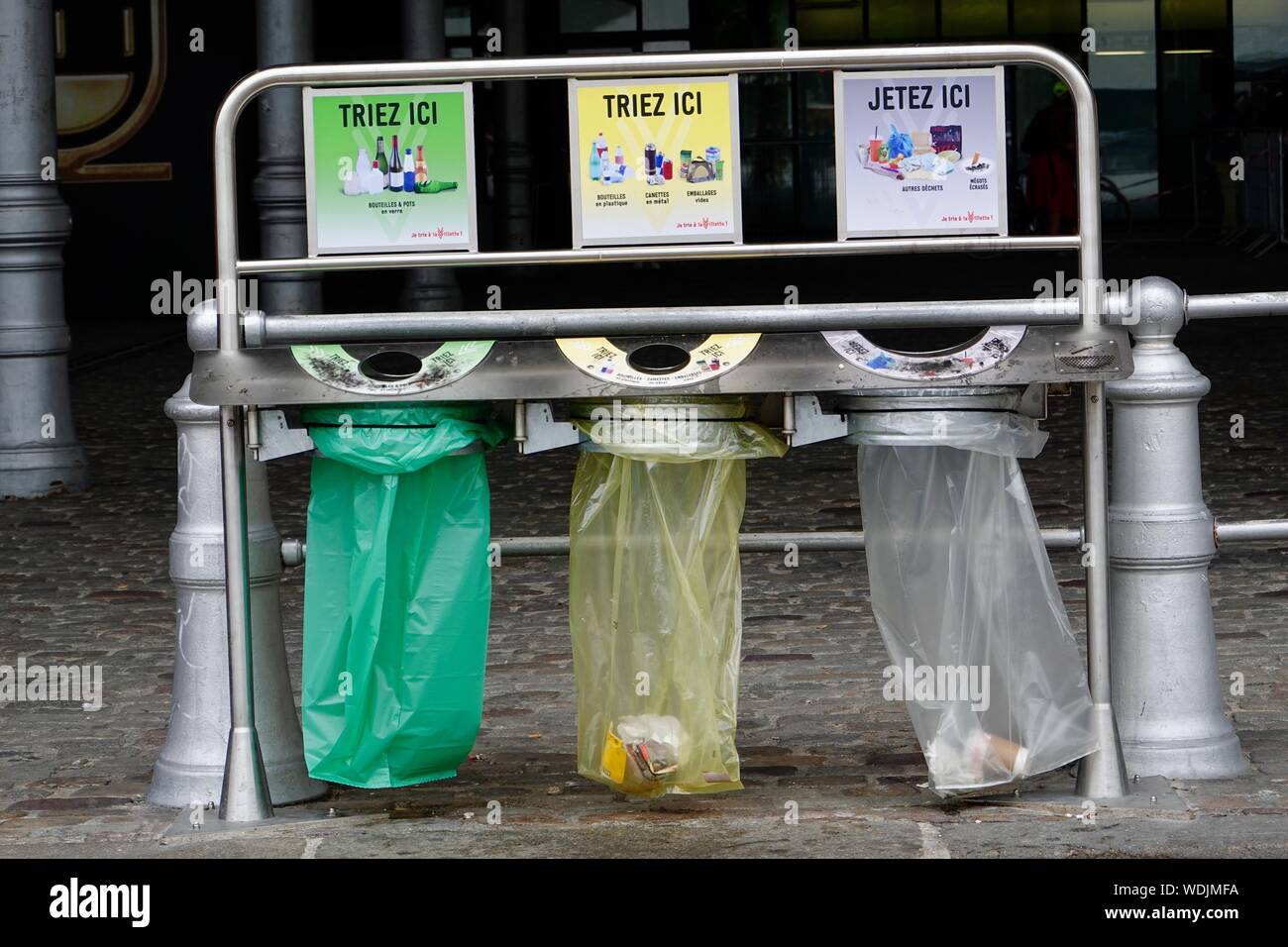 Paris france recycling bins paris hi-res stock photography and images -  Alamy