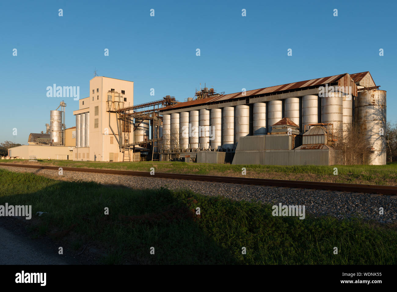 Grain elevator texas hires stock photography and images Alamy