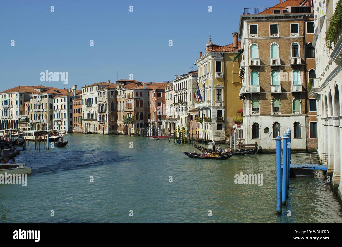 Canal grande from rialto hi-res stock photography and images - Alamy