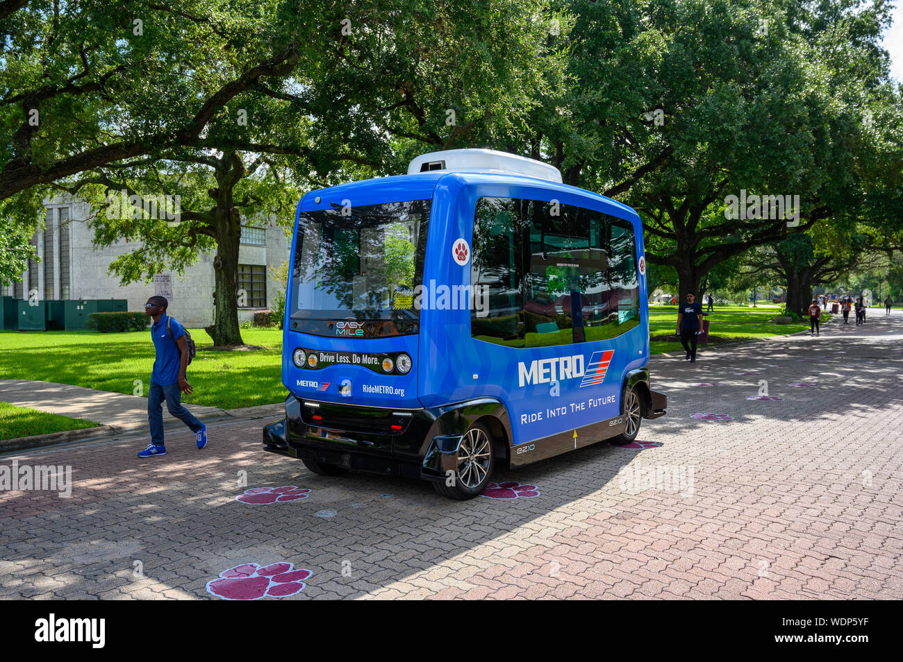 An autonomous electric shuttle operates on a 1-mile closed-loop route ...