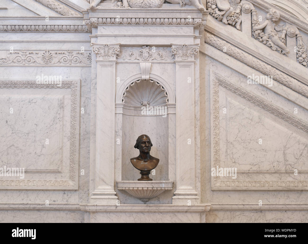 Great Hall. Bust of George Washington. Library of Congress Thomas ...