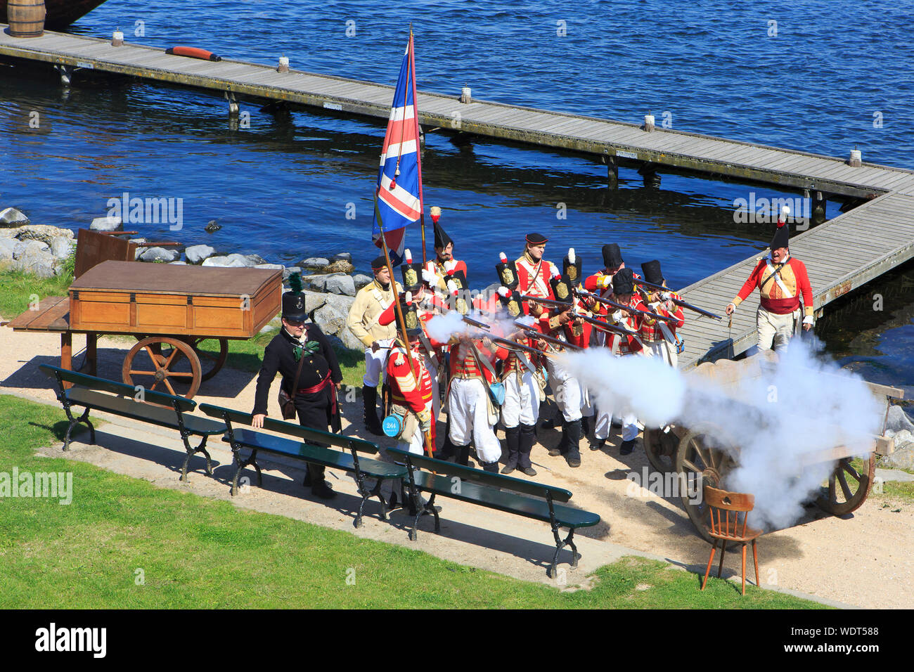 British soldiers reenacting the invasion of the medieval town of Veere, Netherlands, during the 210th anniversary of the Walcheren Campaign of 1809 Stock Photo