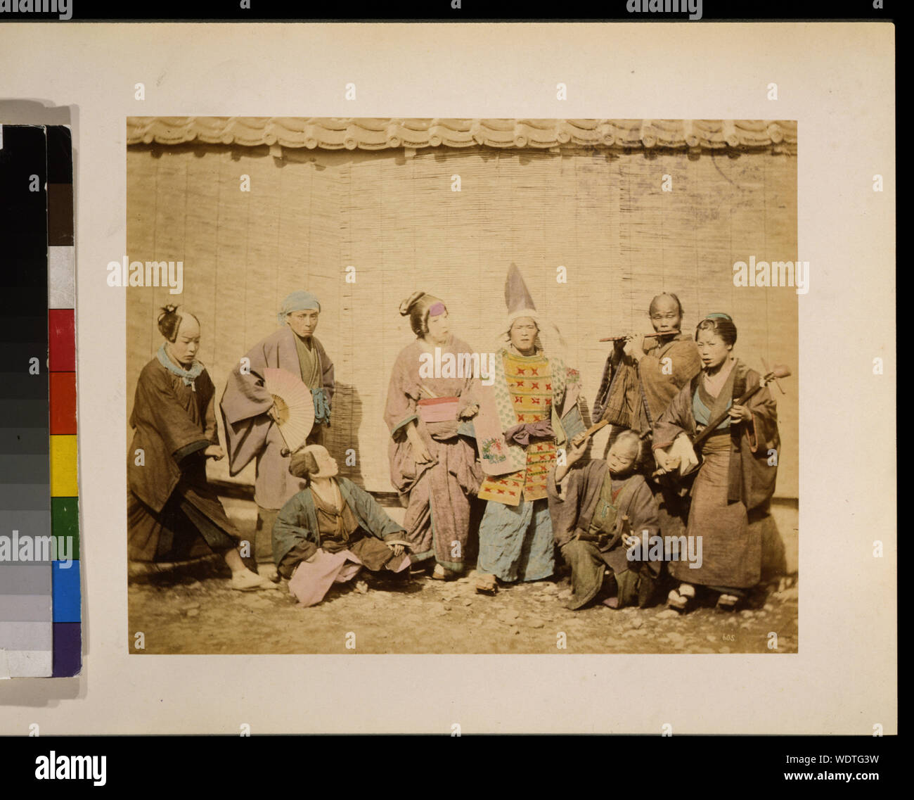 19 6 29 5 cm hi-res stock photography and images - Alamy, image size:1300x1137