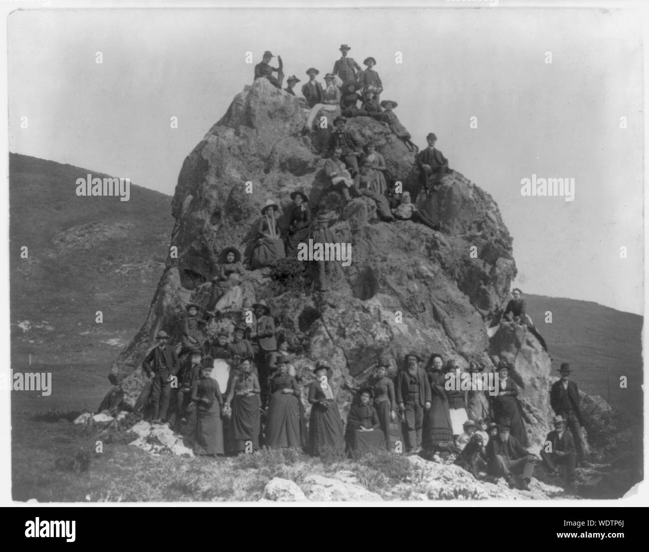 Sea rock on ocean Black and White Stock Photos & Images - Alamy