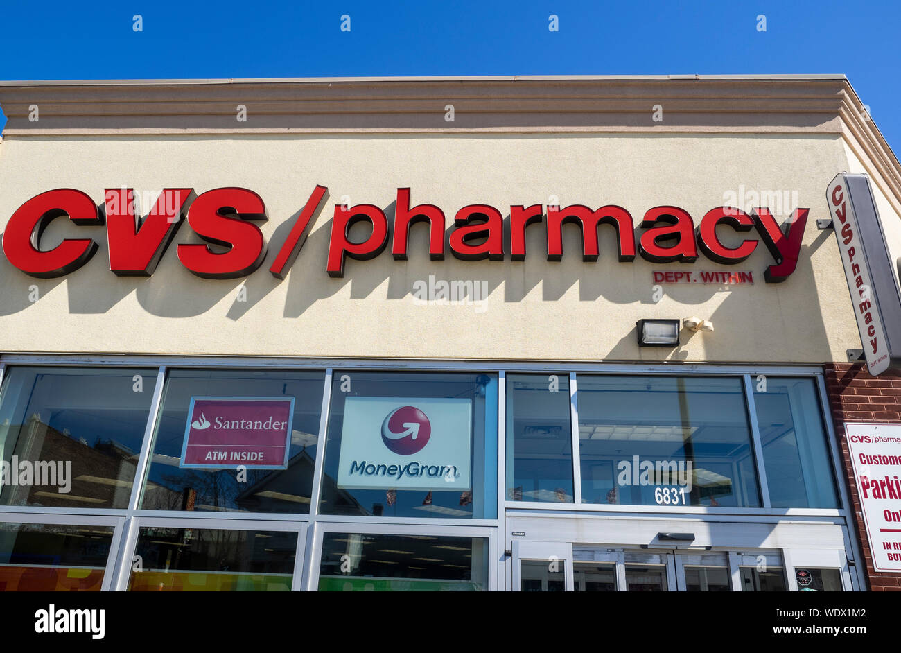 Cvs store logo hires stock photography and images Alamy