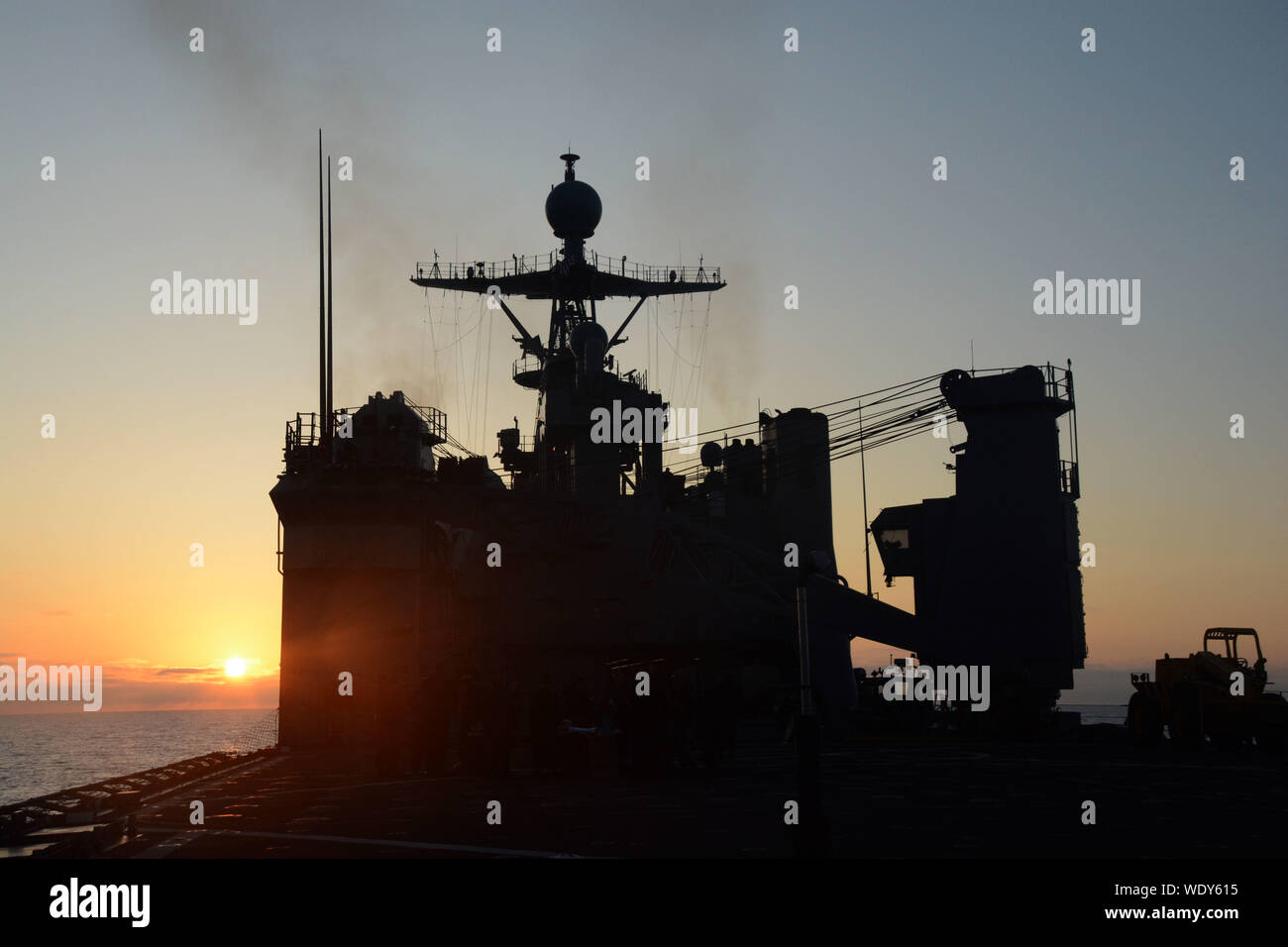 190824-N-XN177-0147 PACIFIC OCEAN (Aug. 24, 2019) – The dock landing ship USS Comstock (LSD 45) steams through the Pacific Ocean while conducting routine operations. This year USS Comstock will participate in the U.S. Navy Fleet Weeks in Los Angeles and San Francisco. (U.S. Navy Photo by Mass Communication Specialist 1st Class Peter Burghart/Released) Stock Photo