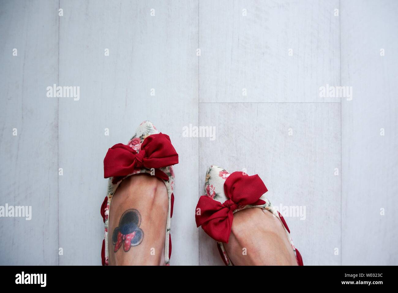 Girl Wearing Bandana Tattoo - Tatto Pictures