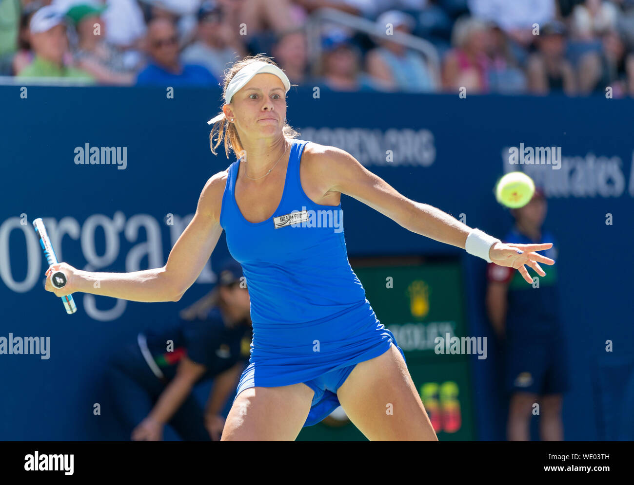 New York, NY - August 29, 2019:Magda Linette (Poland) in action during  round 2 of US Open Championships against Naomi Osaka (Japan) at Billie Jean  King National Tennis Center Stock Photo - Alamy