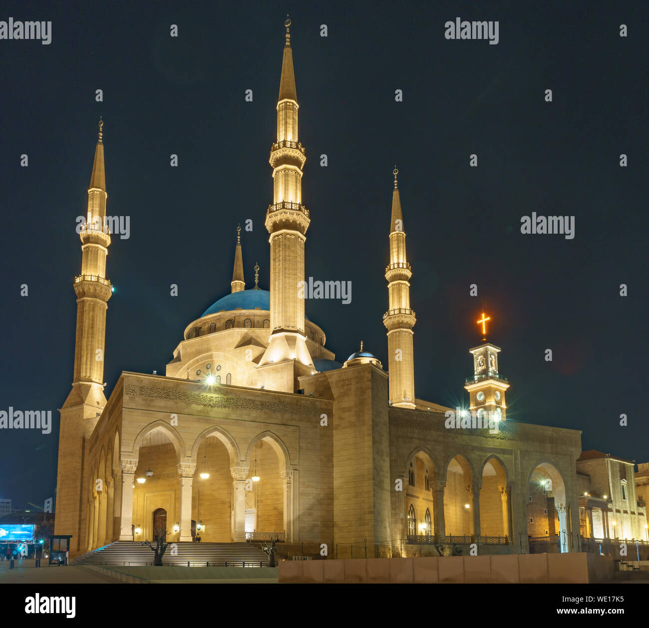 Mohammad al amin mosque at night in Beirut lebanon Stock Photo - Alamy