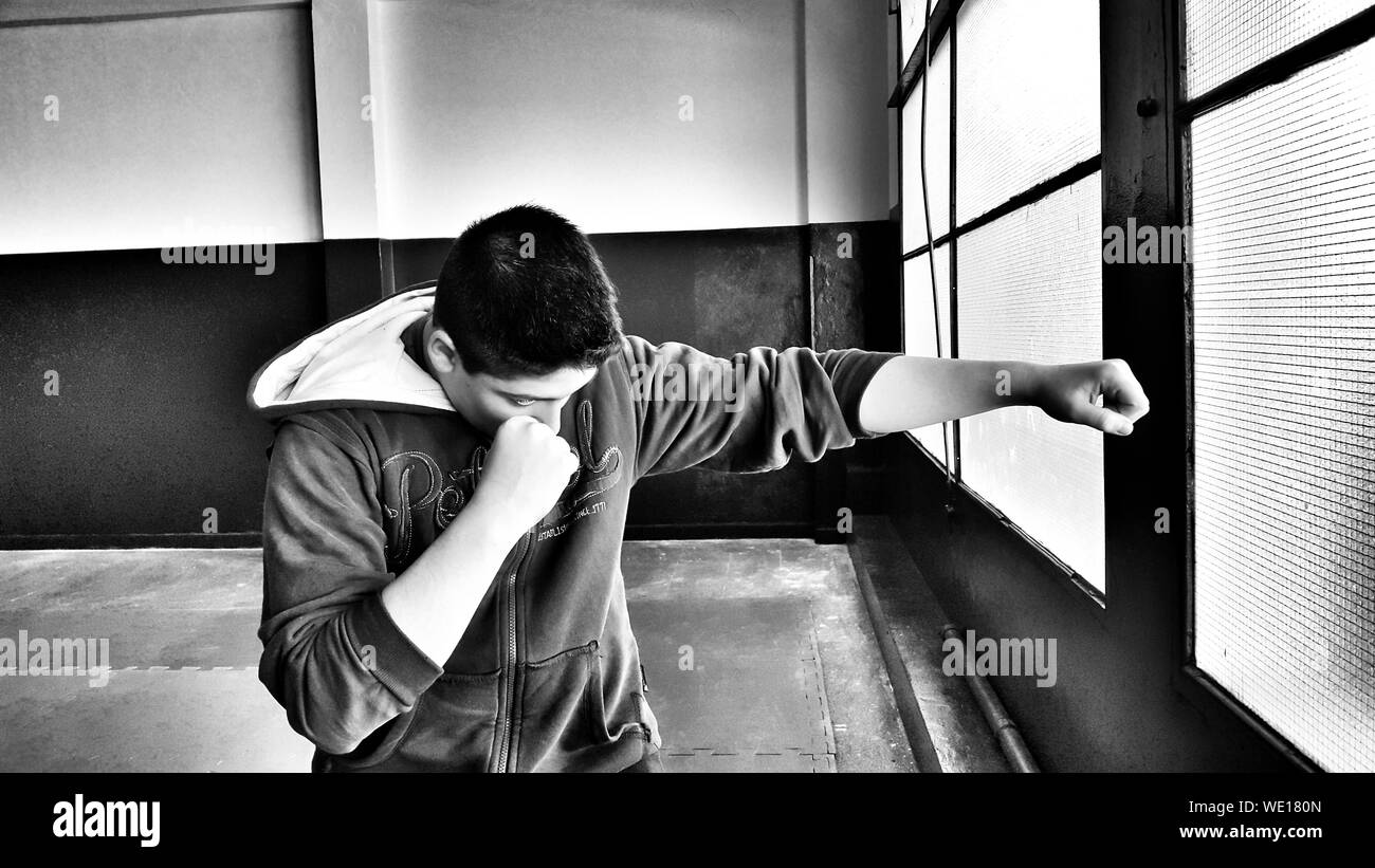 Person punching hires stock photography and images Alamy