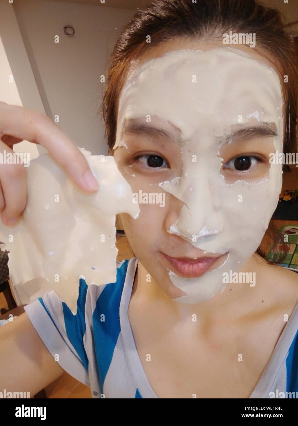 Facial woman peeling hires stock photography and images Alamy