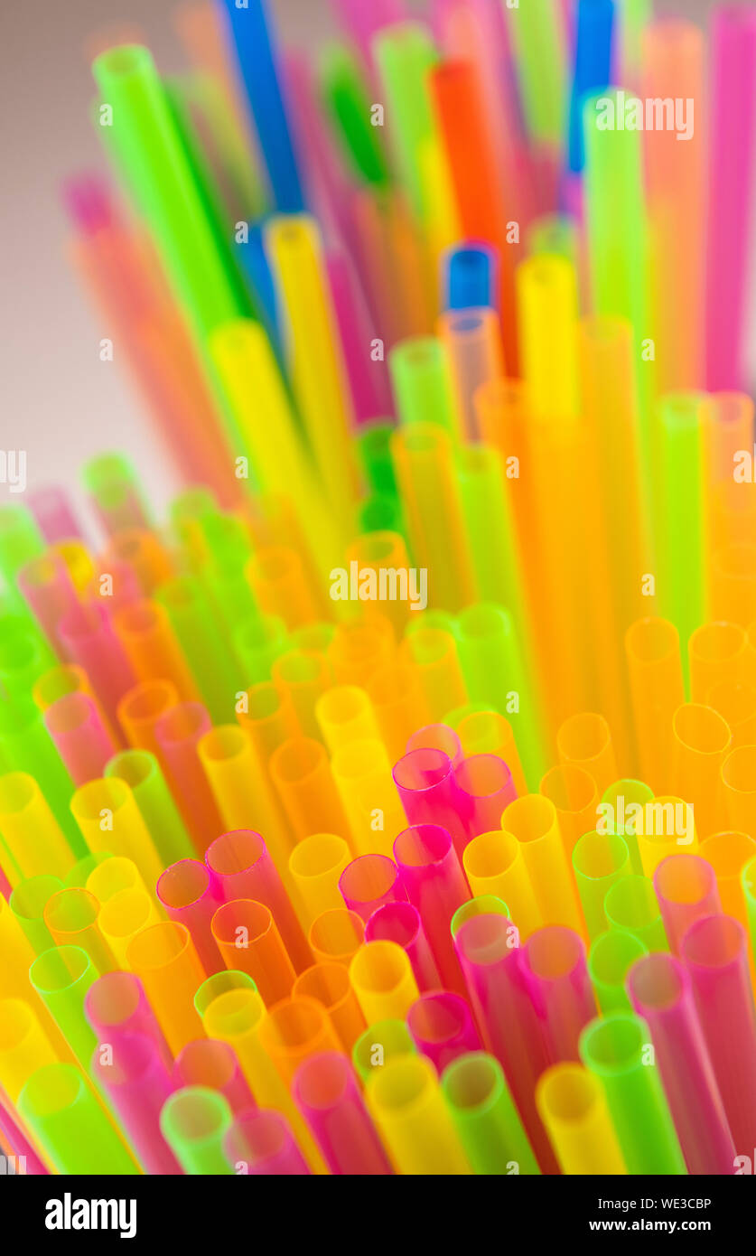 Straw, straws plastic drinking background colourful full screen many