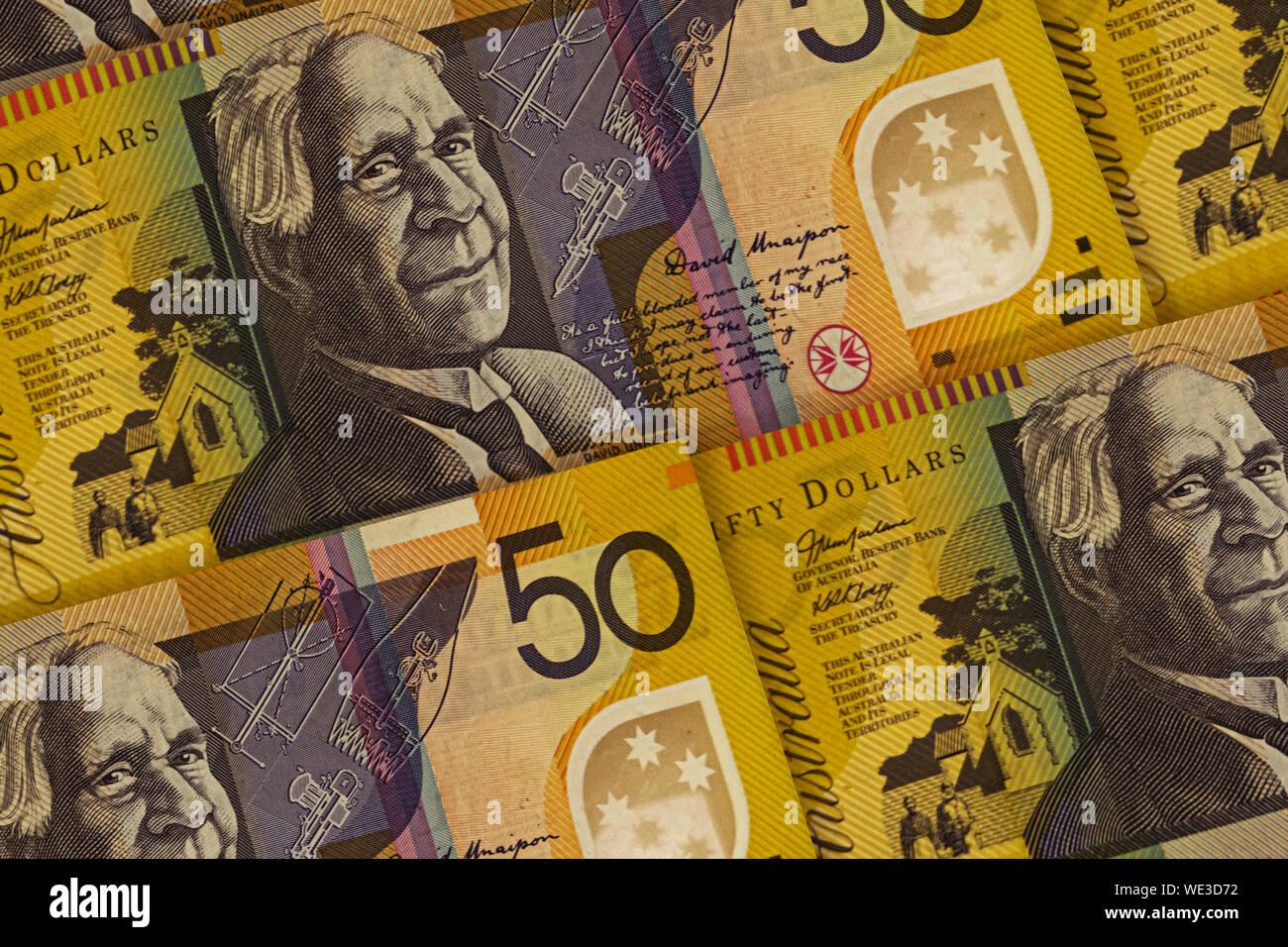 Plenarmøde Uafhængig udtrykkeligt Closeup Australian dollars banknotes background. AUD pattern. 50 Stock  Photo - Alamy