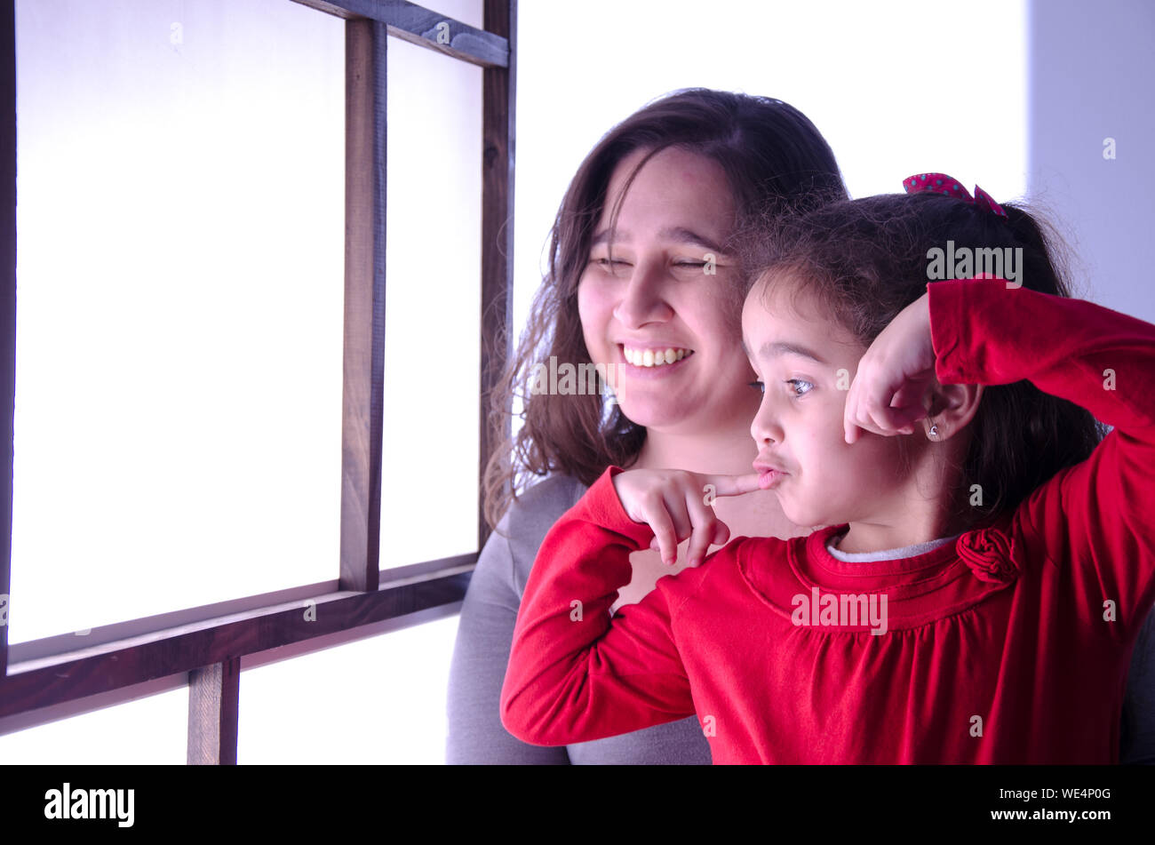 Girl laughing hi-res stock photography and images - Alamy
