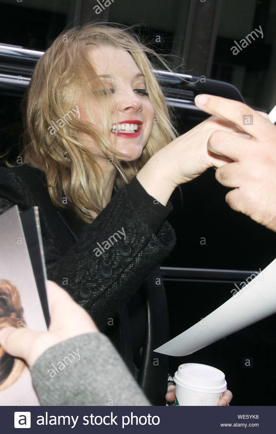 New York Ny Actress Natalie Dormer Greets Her Fans After