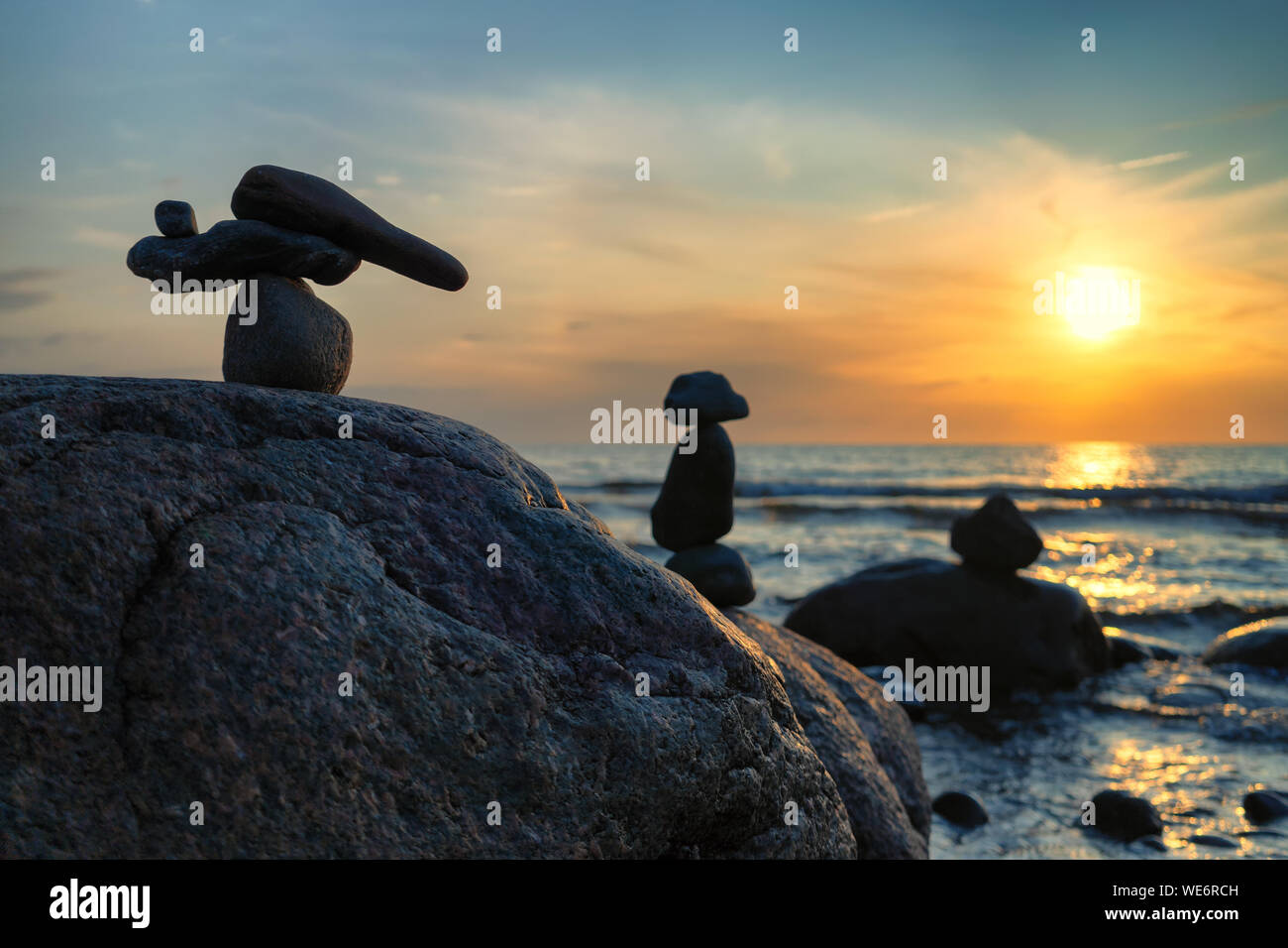 Cairn on the coast hi-res stock photography and images - Alamy