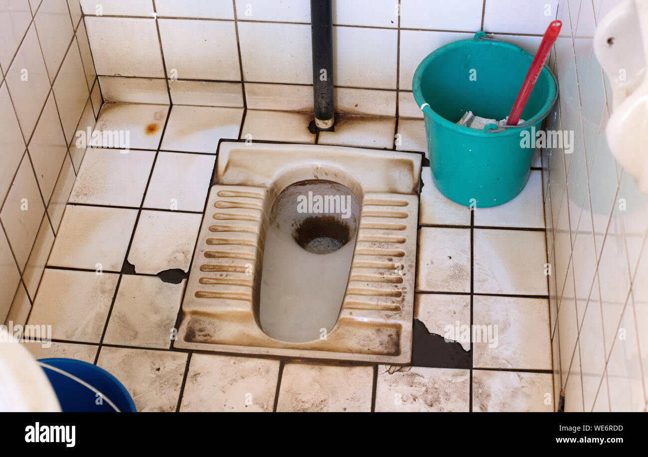 Dirty filthy toilet hires stock photography and images Alamy