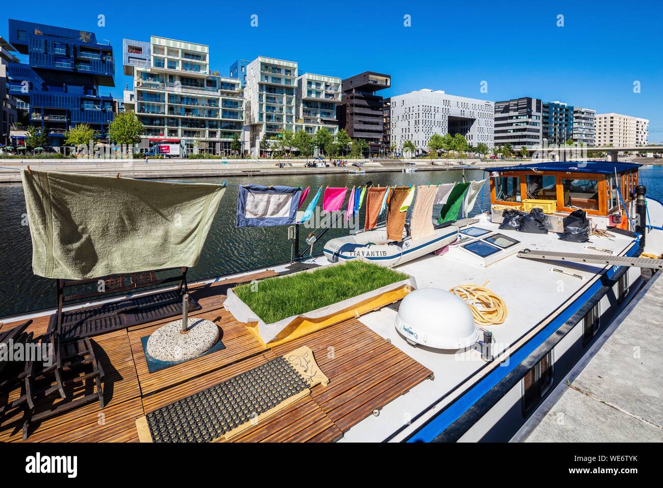 France, Rhone, Lyon, district of La Confluence in the south of the peninsula, first French quarter certified sustainable by the WWF Stock Photo