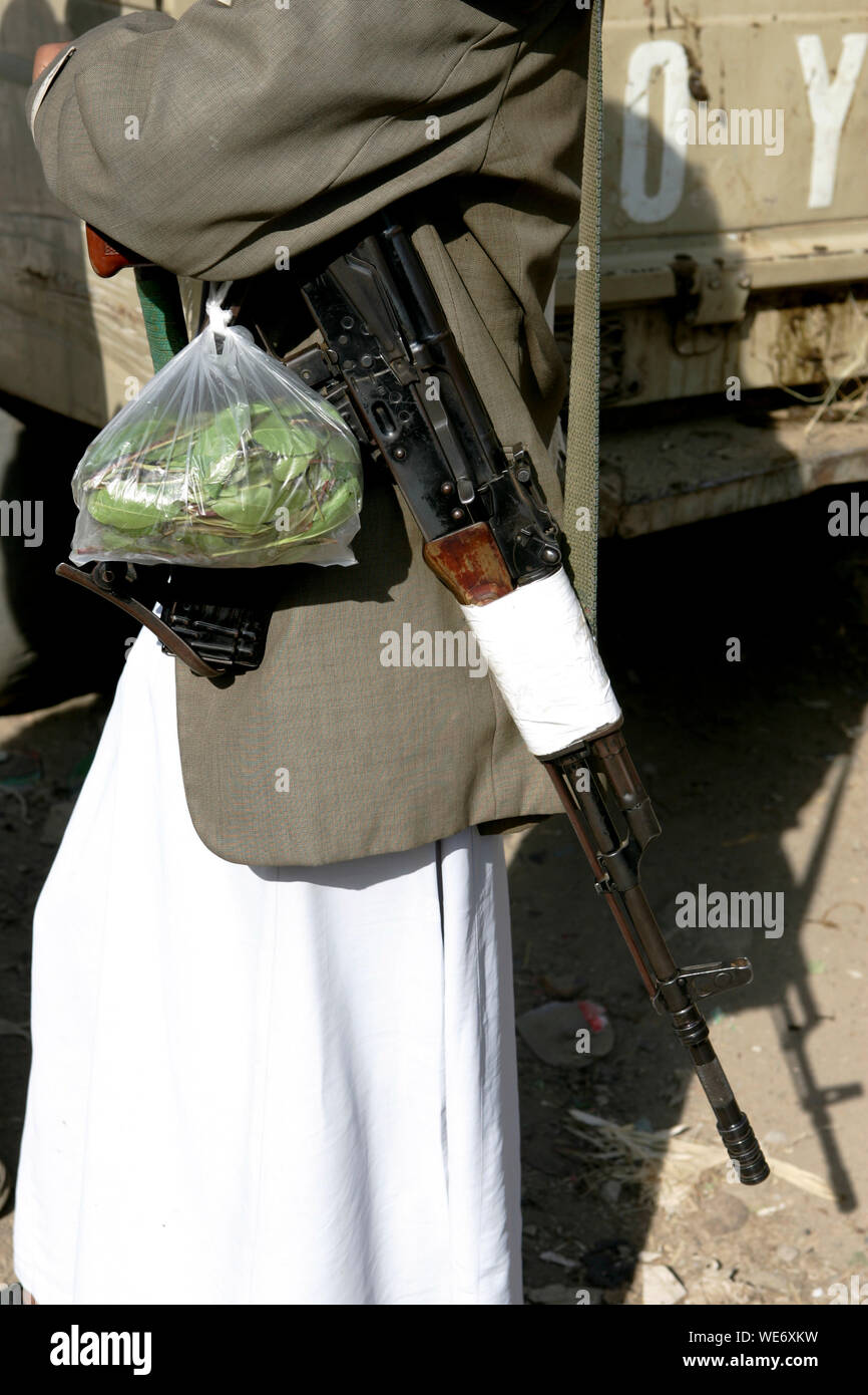KHAT IN YEMEN Stock Photo - Alamy