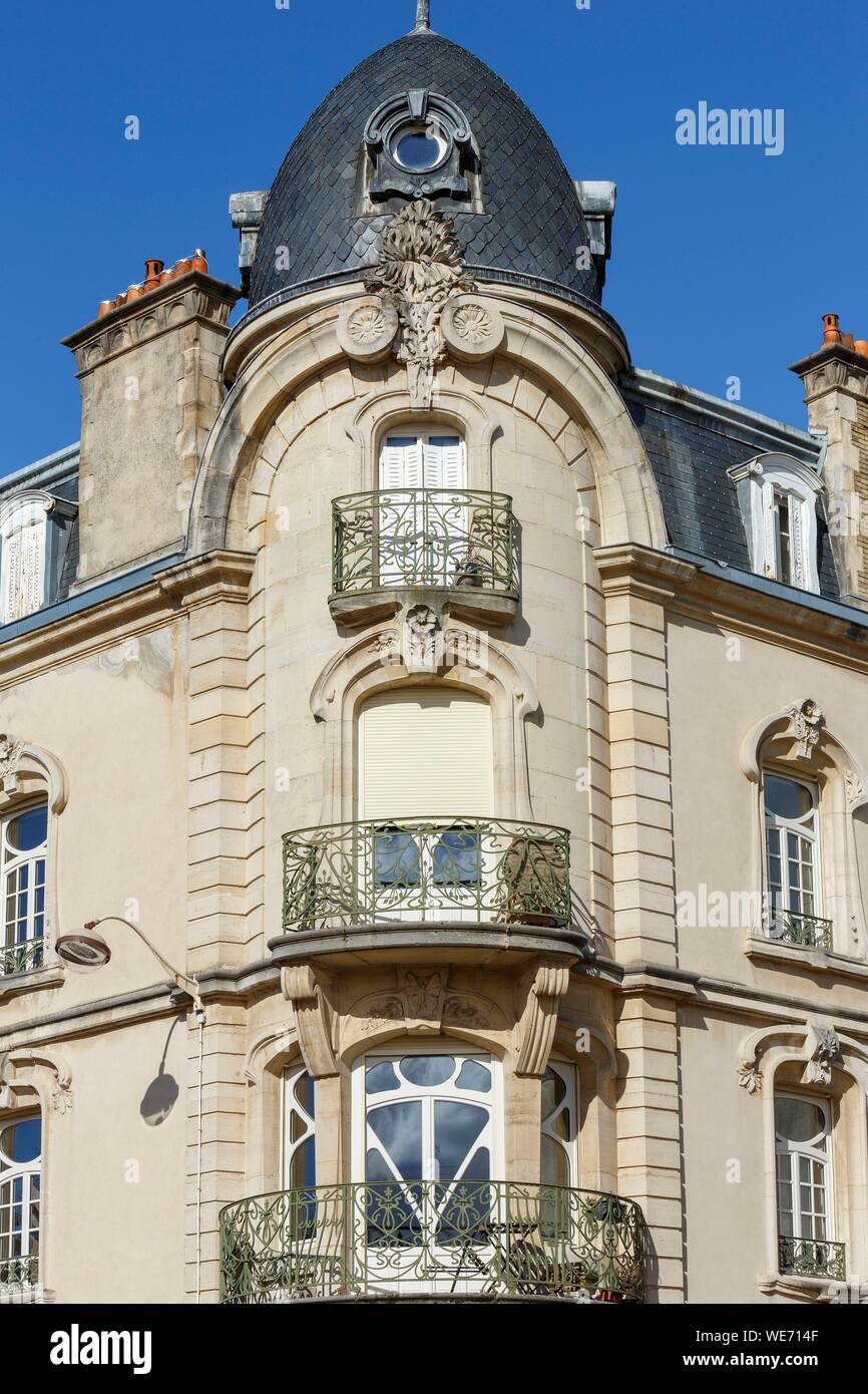 France, Meurthe et Moselle, Nancy, apartmant building in Art Nouveau style in Michelet street Stock Photo