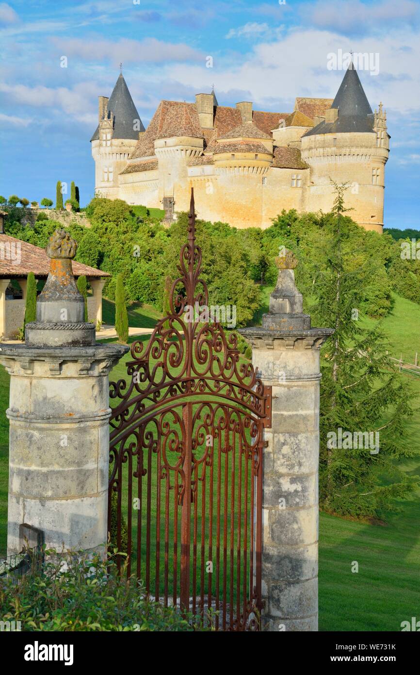 France, Dordogne, Beaumont du Perigord, Chateau de bannes, medieval fortress Stock Photo