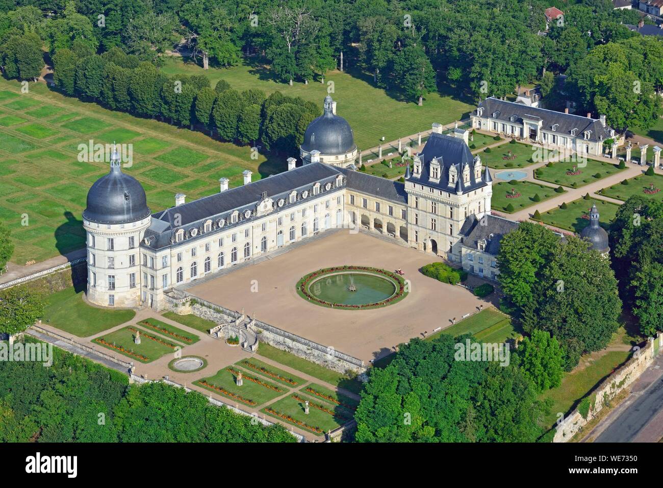 France, Indre, Berry, Loire Castles, Chateau de Valencay (aerial view) Stock Photo