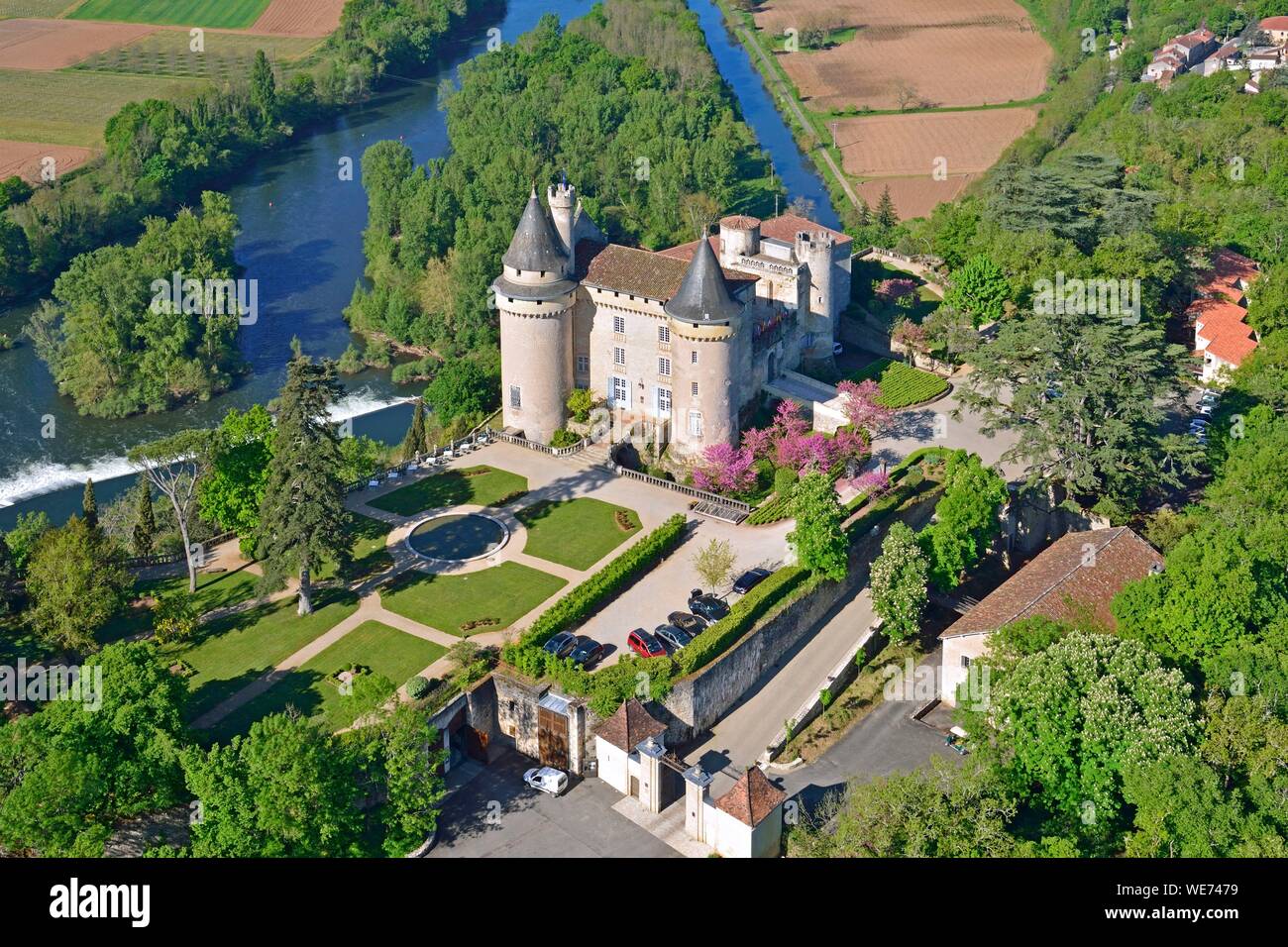 France, Lot, the castle of Mercues, hotel of the company Relais et Chateaux (aerial view) Stock Photo
