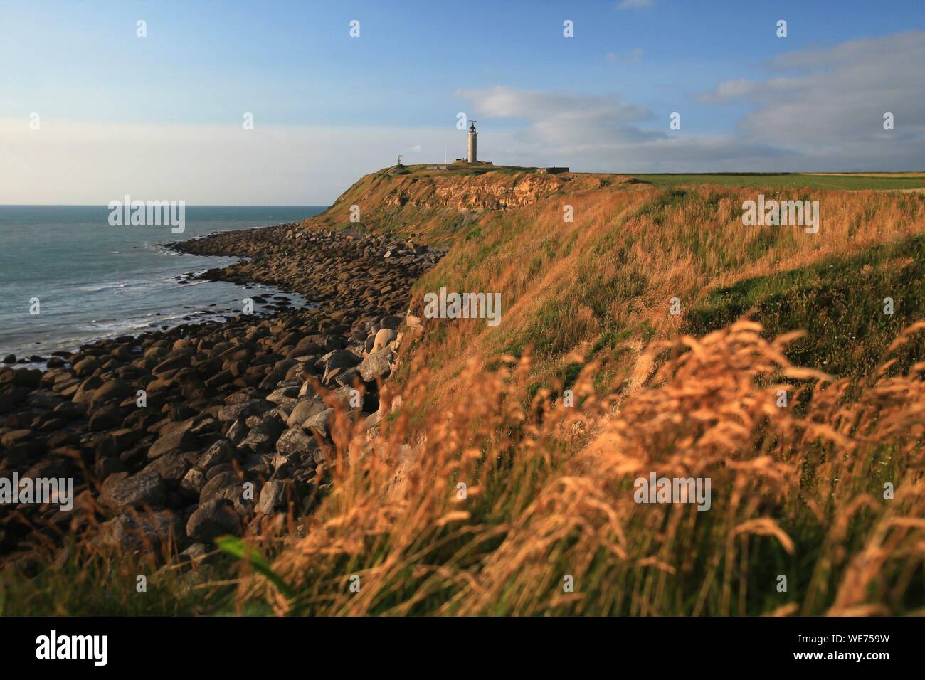 France, Pas de Calais, Audinghen, Cap Gris Nez, walk on the cliff to ...
