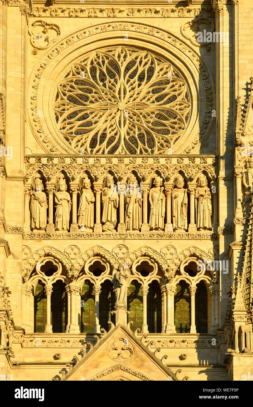 Rose window cathedral hi res stock photography and images Page