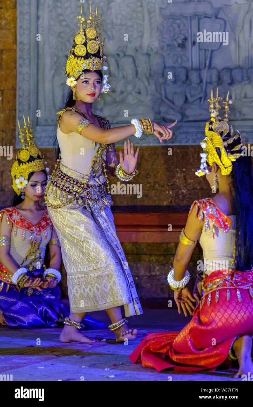 Cambodia, Phnom Penh, classic khmer dance Stock Photo