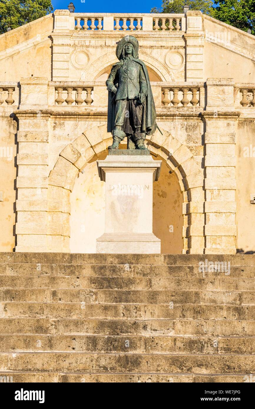 France, Gers, Auch, stop on El Camino de Santiago, D'Artagnan statue and the Escalier Monumental Stock Photo