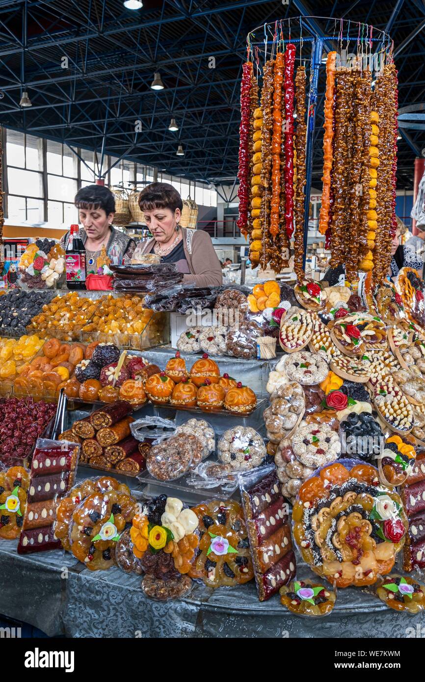 Armenia, Yerevan, GUM market, covered market of Armenian specialties, sale  of confectionery Stock Photo - Alamy