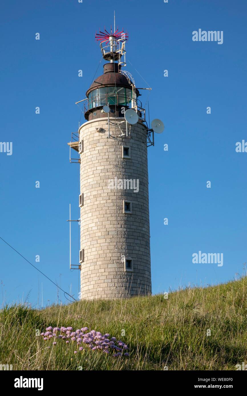 France, Pas de Calais, Cote d'Opale, Parc naturel regional des Caps et Marais d'Opale, cap gris nez, Audinghen, Lighthouse Stock Photo