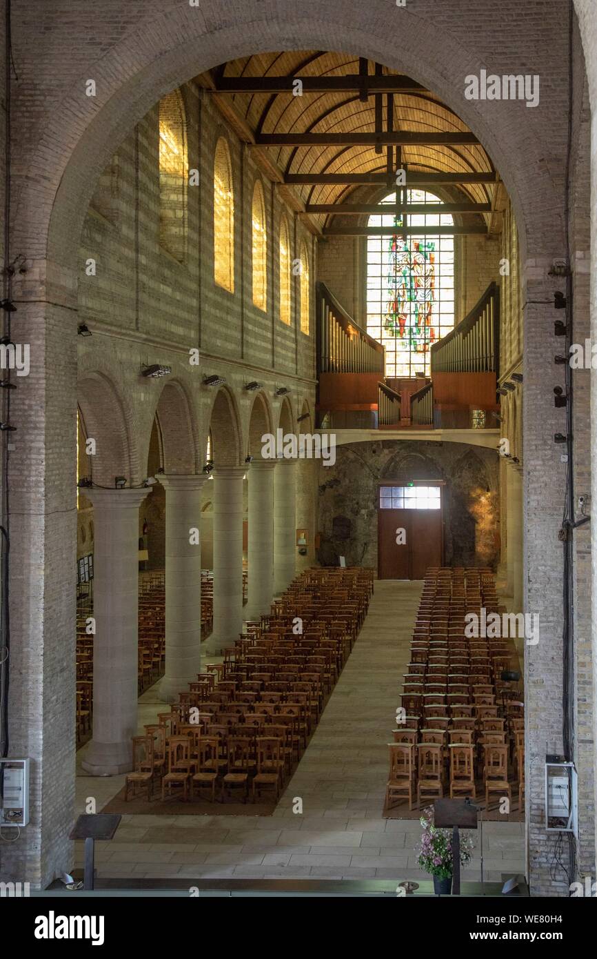 France, Nord, Bourbourg, Saint Jean Baptiste church Stock Photo Alamy