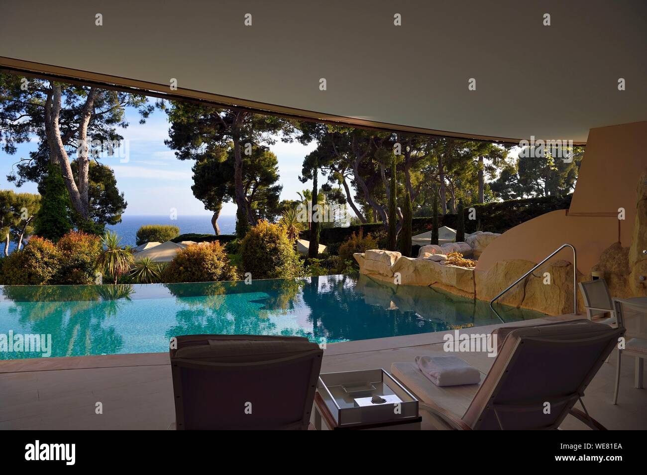 5 star hotels in cap ferrat