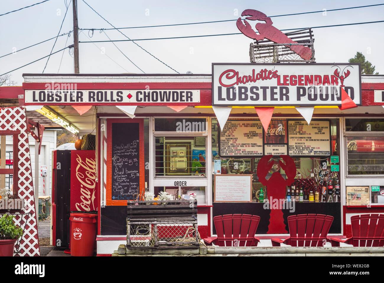 United States, Maine, Mt. Desert Island, Southwest Harbor, Charlotte's Lobster Pound, traditional seasfood restaurant Stock Photo
