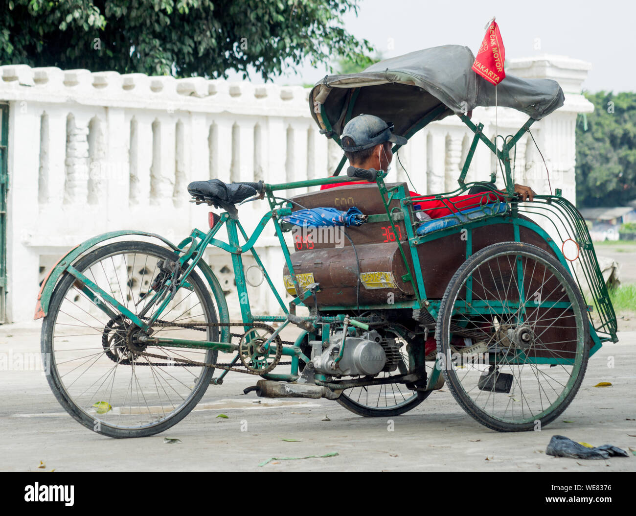 Engine tricycle hi-res stock photography and images - Alamy