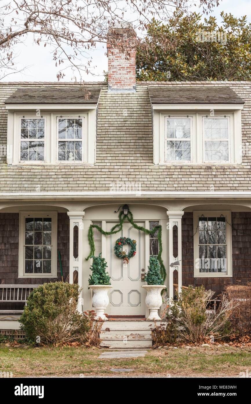 Cape Cod House High Resolution Stock Photography And Images Alamy